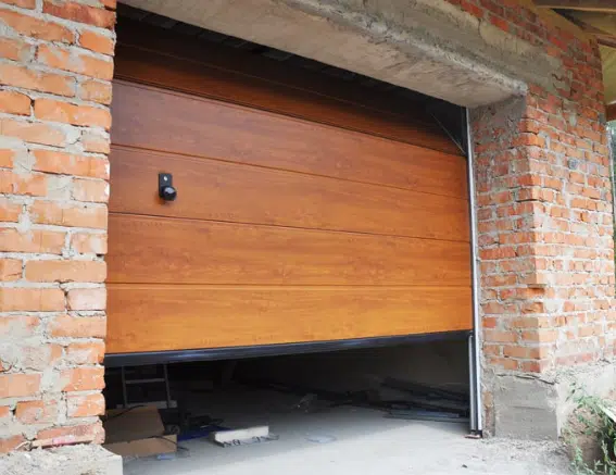 Garage Door Won’t Close Completely